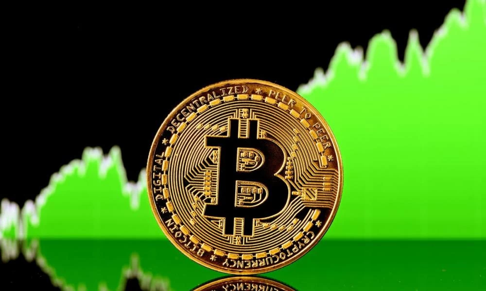 Bitcoin – Άνοδος 300% τους τελευταίους 12 μήνες